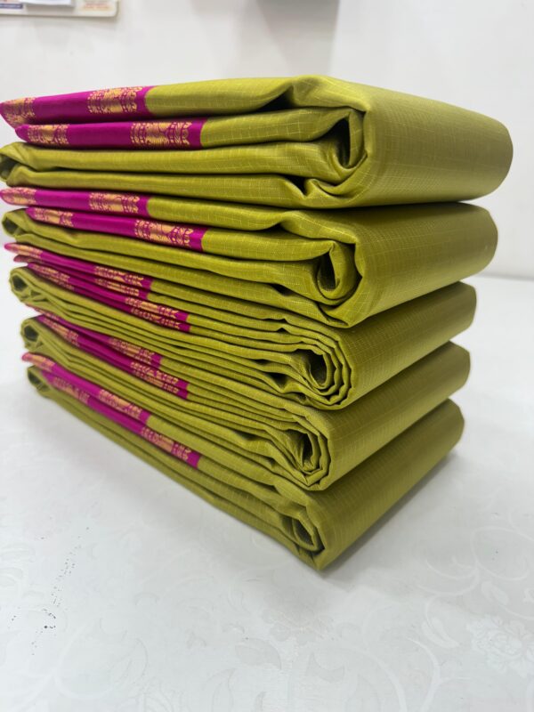 Pure Kanchipuram handloom silk - Image 4